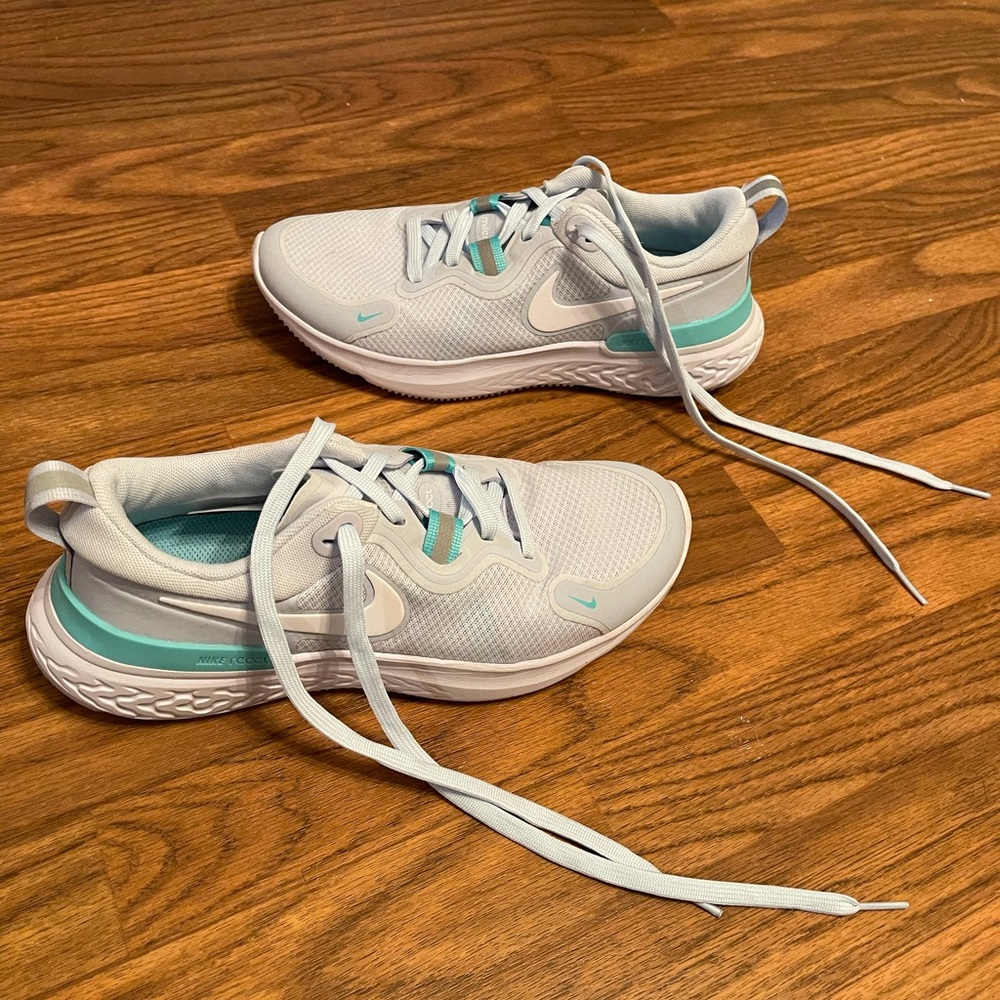 Shoe